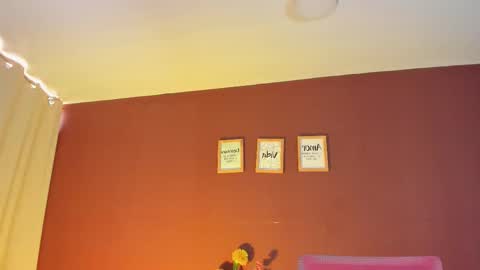 Wini Fer online show from November 2025 01:22:01 PM