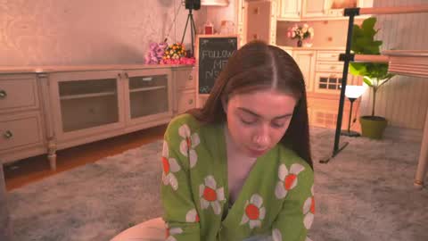 Snapshot of winnieriedesel chatting on April 2026 03:23:01 AM Lillian online show from April 2026 03:23:01 AM