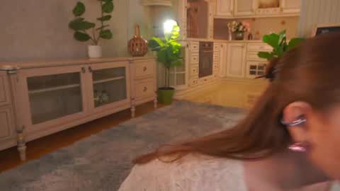 Snapshot of winnieriedesel chatting on May 2026 03:02:01 AM Lillian online show from May 2026 03:02:01 AM