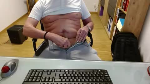 Snapshot of winterfreund99 chatting on April 2026 10:38:02 AM winterfreund99 online show from April 2026 10:38:02 AM