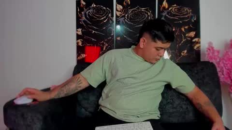 Snapshot of winy_hot chatting on February 2026 05:36:02 AM winy_hot online show from February 2026 05:36:02 AM