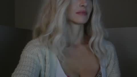 WishGoddes online show from October 2025 07:14:01 PM