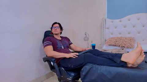 Wiston online show from March 2026 01:33:02 PM