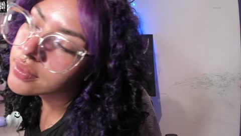     Luna Violeta  A r t i s t  online show from February 2025 01:58:01 AM