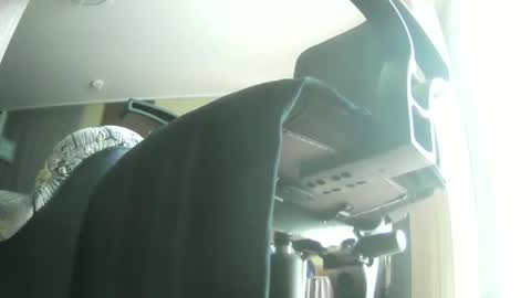 Snapshot of wixer1970 chatting on November 2025 12:18:02 PM wixer1970 online show from November 2025 12:18:02 PM