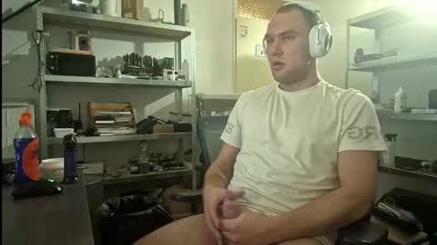 wnhz27 online show from October 2025 06:08:01 AM