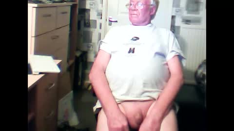 Snapshot of wolcol80 chatting on January 2025 12:22:01 AM wolcol80 online show from January 2025 12:22:01 AM