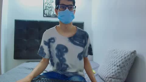  W O L F  online show from February 2025 11:21:02 AM