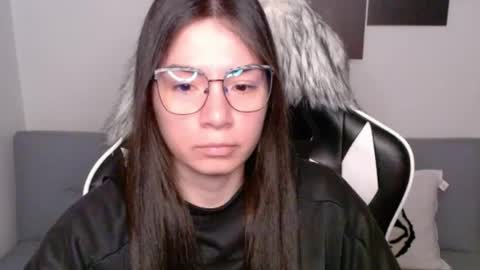 Alex online show from September 2025 02:49:01 AM