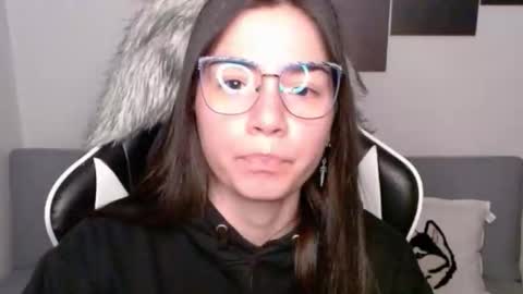 Alex online show from October 2025 01:52:02 AM