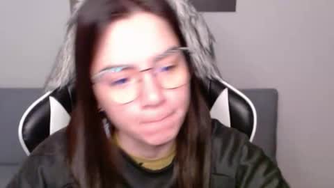 Alex online show from November 2025 02:17:02 AM