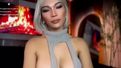 Snapshot of womanofyourdesire_ts chatting on June 2026 02:16:01 AM Julia online show from June 2026 02:16:01 AM