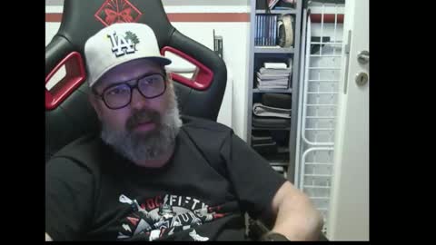 Adam online show from October 2025 12:15:02 AM