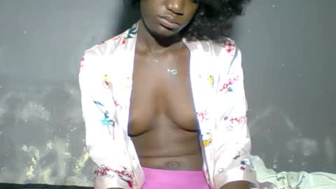 Snapshot of wonders0786 chatting on December 2025 06:19:01 AM Your black bunny online show from December 2025 06:19:01 AM