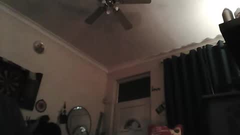 Snapshot of woodburner12 chatting on April 2026 01:36:01 AM woodburner12 online show from April 2026 01:36:01 AM