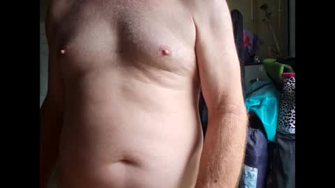 woodc71 online show from May 2026 08:16:02 PM