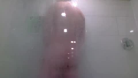 woodeee77 online show from April 2026 02:26:01 PM