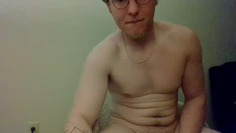 woodp7565 online show from November 2025 10:14:01 PM