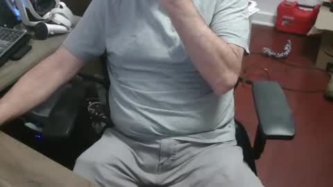 woodworker6473 online show from February 2026 12:17:02 AM