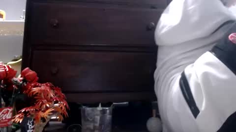 Snapshot of woofwolfxix chatting on October 2025 11:39:02 PM woofwolfxix online show from October 2025 11:39:02 PM