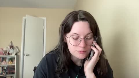 Snapshot of worship_lucina chatting on December 2024 03:55:01 PM Lucina online show from December 2024 03:55:01 PM