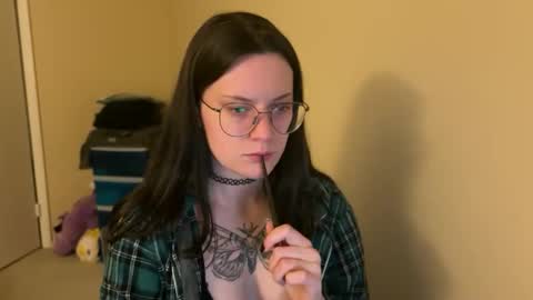 Snapshot of worship_lucina chatting on January 2025 11:24:01 PM Lucina online show from January 2025 11:24:01 PM