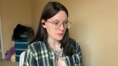 Snapshot of worship_lucina chatting on February 2025 06:10:02 PM Lucina online show from February 2025 06:10:02 PM