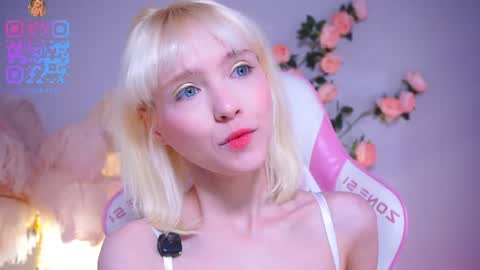 Snapshot of wow_angel chatting on June 2026 05:38:02 AM wow_angel online show from June 2026 05:38:02 AM