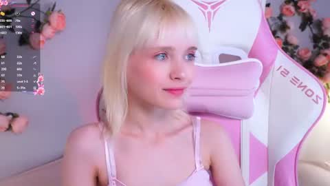 Snapshot of wow_angel chatting on June 2026 06:14:01 AM wow_angel online show from June 2026 06:14:01 AM