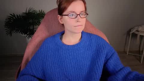 Rebecy online show from November 2025 01:54:02 PM