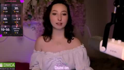 Snapshot of wow_sue chatting on August 2026 04:22:01 AM Sue online show from August 2026 04:22:01 AM