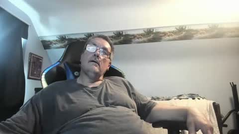 Snapshot of wowsers2022 chatting on March 2025 09:05:02 PM wowsers2022 online show from March 2025 09:05:02 PM