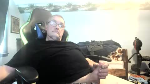 Snapshot of wowsers2022 chatting on October 2025 05:37:02 PM wowsers2022 online show from October 2025 05:37:02 PM