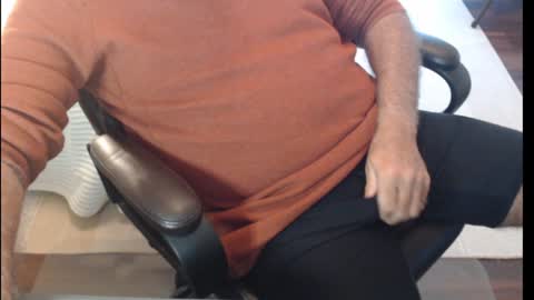 Snapshot of wsteel66 chatting on January 2025 04:44:02 PM Wsteel66 online show from January 2025 04:44:02 PM