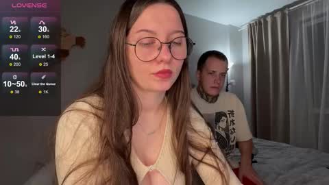 Snapshot of wwow_meow chatting on October 2025 03:21:01 PM Eric and Christine 3 online show from October 2025 03:21:01 PM