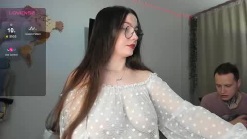 Eric and Christine 3 online show from December 2025 12:45:01 PM