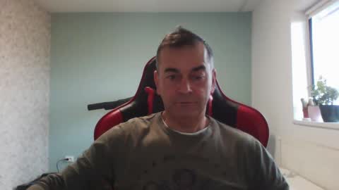 Snapshot of wxdj chatting on February 2025 12:22:02 PM RealBoy online show from February 2025 12:22:02 PM