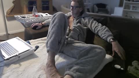 WyattEarp64 online show from January 2025 01:36:02 PM