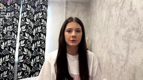 Snapshot of wynonasirin chatting on September 2025 12:41:02 PM Margo online show from September 2025 12:41:02 PM