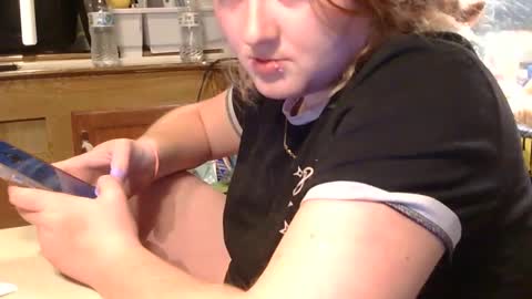 Snapshot of x2kayx2 chatting on February 2026 01:11:01 AM x2kayx2 online show from February 2026 01:11:01 AM