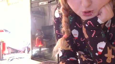 Snapshot of x2kayx2 chatting on February 2026 05:41:01 PM x2kayx2 online show from February 2026 05:41:01 PM