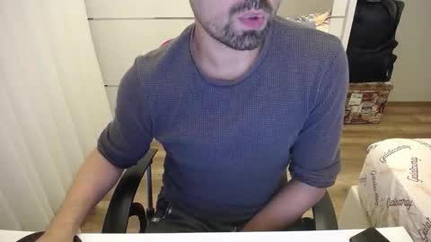 Mr. Lonely online show from September 2025 09:58:01 PM