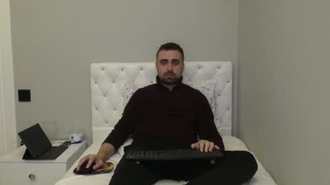 Mr. Lonely online show from April 2026 10:11:02 PM