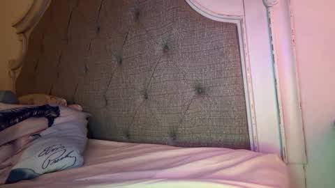 Mariah  online show from October 2025 11:58:01 PM