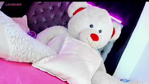 Maria Juliana online show from December 2024 04:39:01 PM