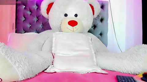 Maria Juliana online show from February 2025 10:15:02 PM