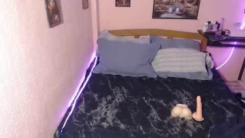 Jemy online show from February 2026 02:33:01 PM