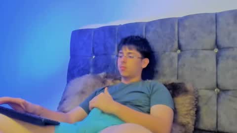 x_miller online show from September 2025 06:03:01 AM