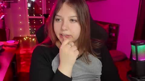 LOVE NERDS ONLY online show from January 2026 04:27:02 AM