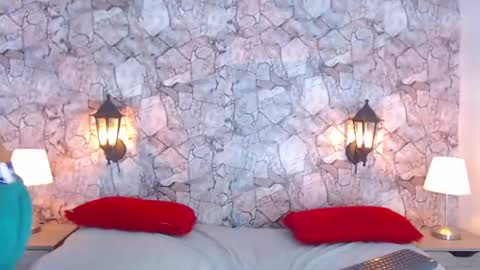 xabier online show from February 2025 02:00:01 PM